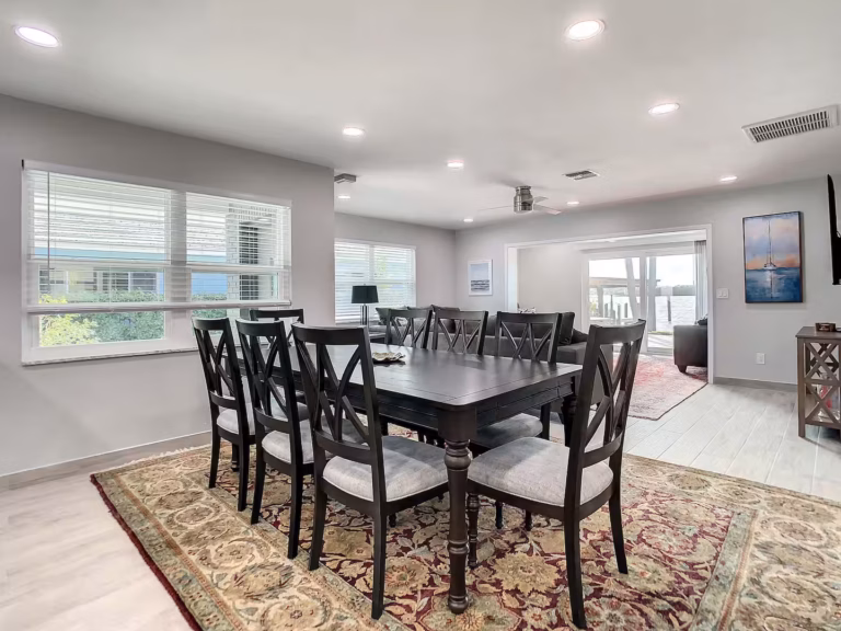 Dining area 2