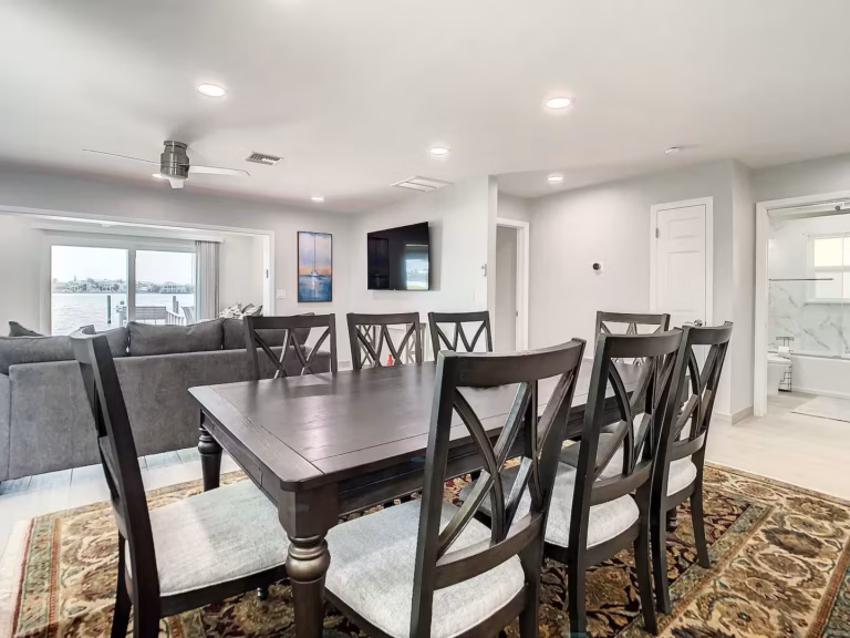 Dining area 2