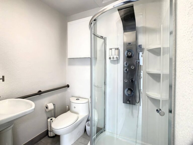 Full bathroom